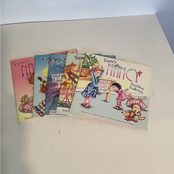 Fancy Nancy Children's Book Set Of 5 - Picture 1 of 2